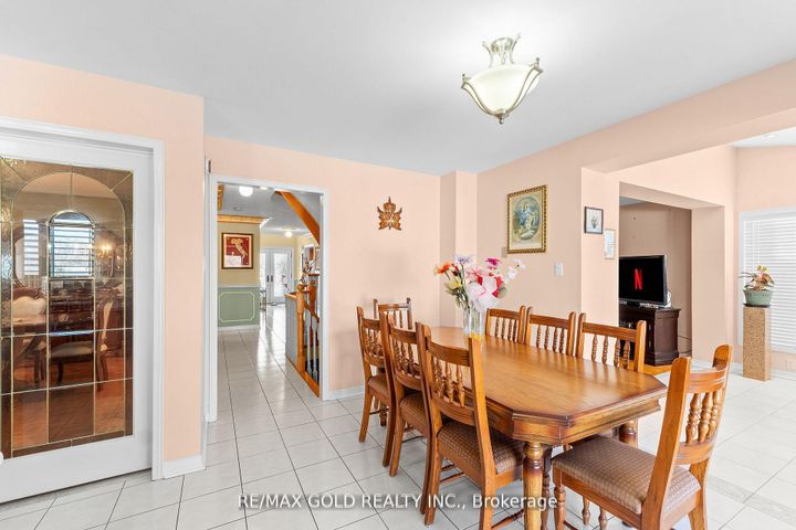 Photo 20 at 38 Mountainberry Road, Wellington, Brampton