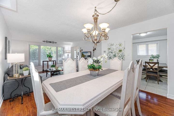 Photo 8 at 17 Malcolm Crescent, Central Park, Brampton