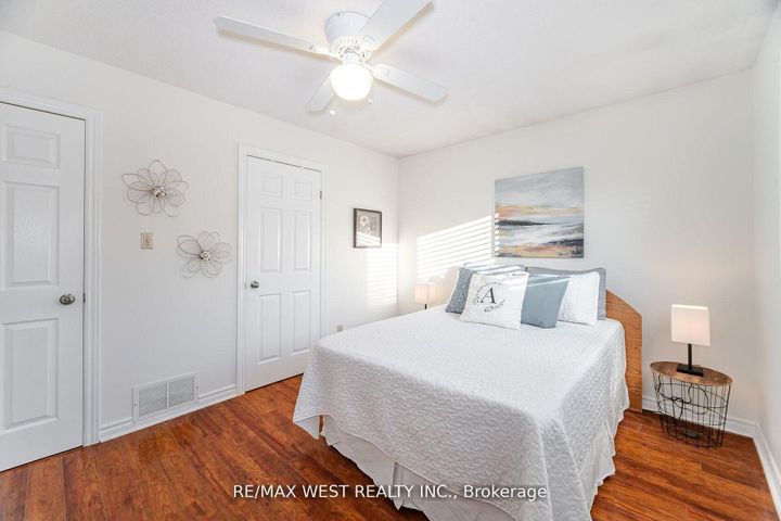 Photo 12 at 17 Malcolm Crescent, Central Park, Brampton