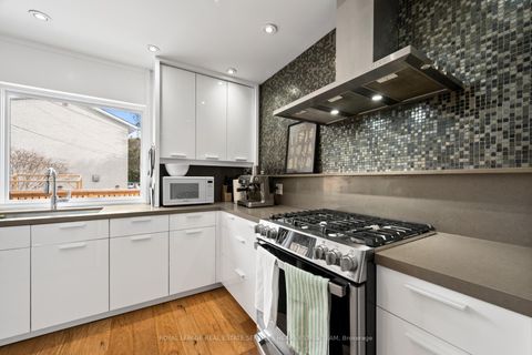 Photo 9 at 130 Barber Greene Road, Don Mills, Toronto