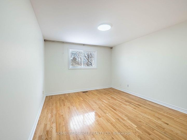 Photo 16 at 209 Apache Trail, Pleasant View, Toronto