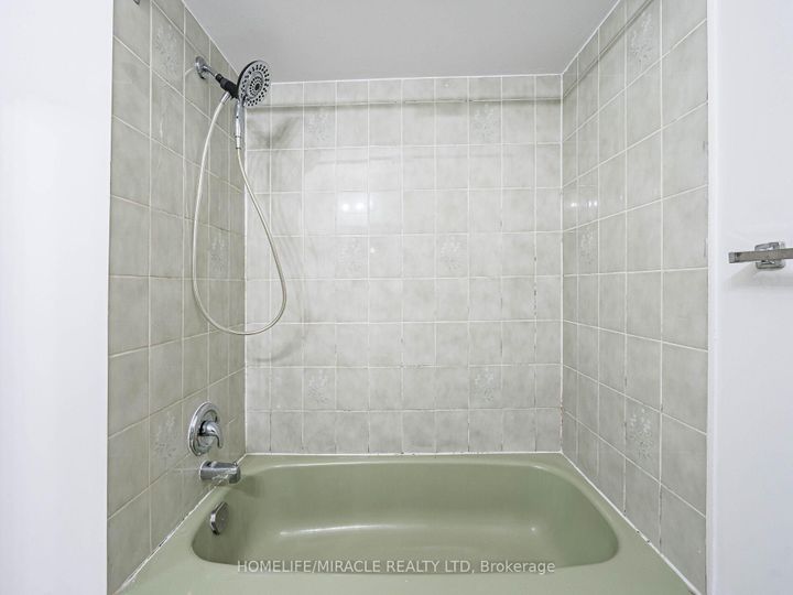 Photo 22 at 209 Apache Trail, Pleasant View, Toronto