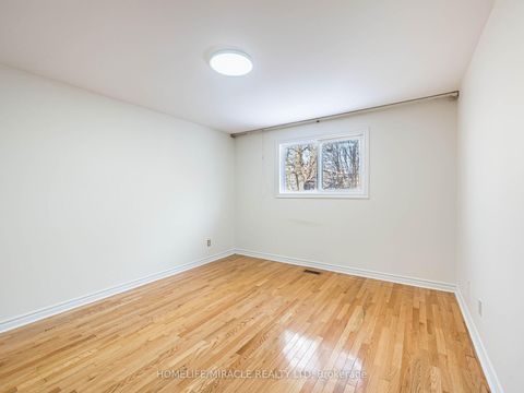 Photo 15 at 209 Apache Trail, Pleasant View, Toronto