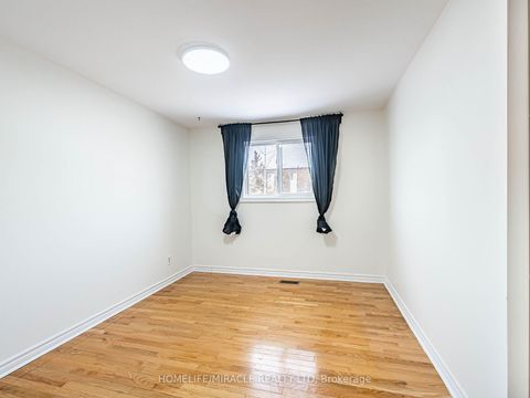 Photo 20 at 209 Apache Trail, Pleasant View, Toronto