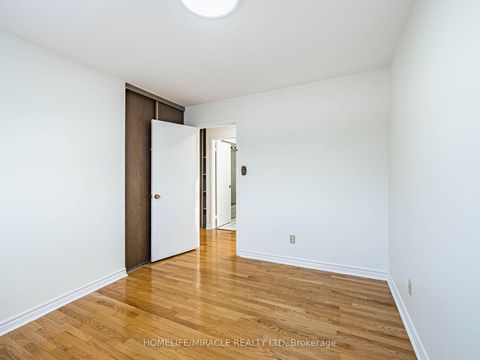 Photo 21 at 209 Apache Trail, Pleasant View, Toronto