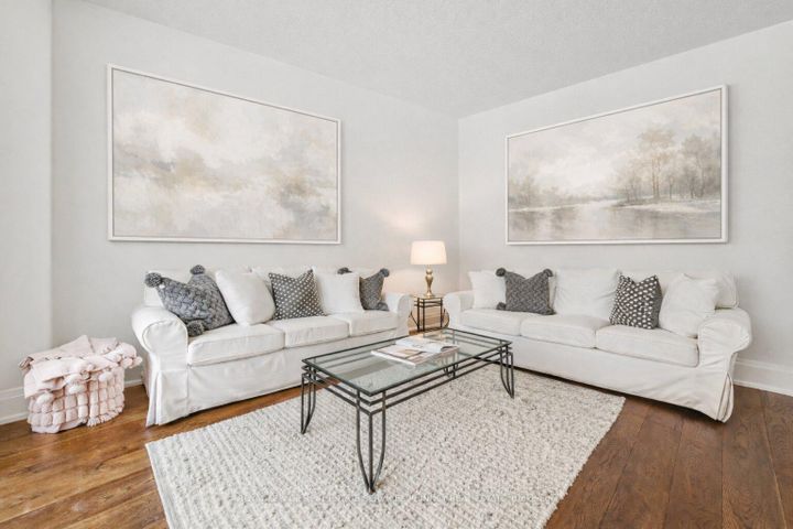 Photo 12 at 958 Irish Moss Road, Meadowvale Village, Mississauga