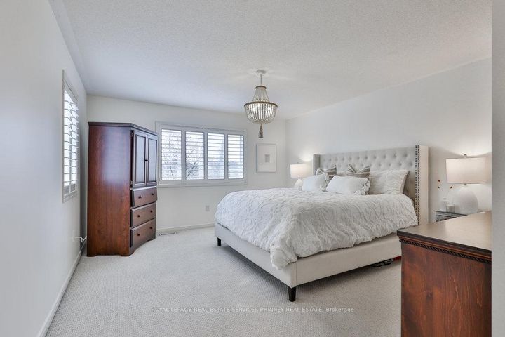 Photo 15 at 958 Irish Moss Road, Meadowvale Village, Mississauga