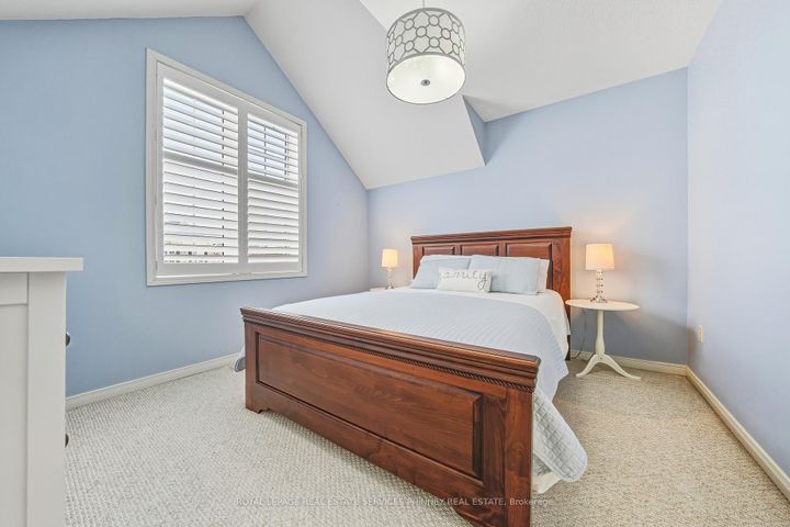 Photo 18 at 958 Irish Moss Road, Meadowvale Village, Mississauga