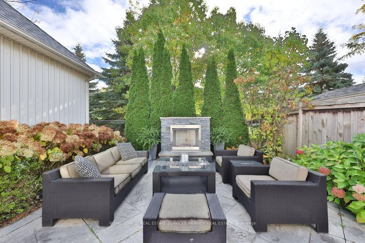 Photo 33 at 958 Irish Moss Road, Meadowvale Village, Mississauga