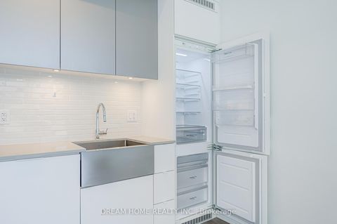 Photo 12 at 270 Dufferin Street, South Parkdale, Toronto