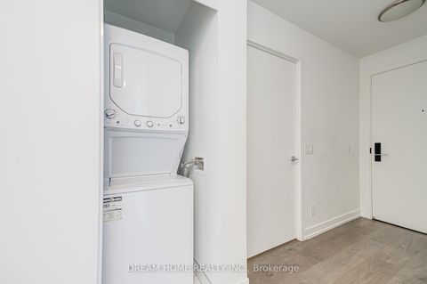 Photo 23 at 270 Dufferin Street, South Parkdale, Toronto