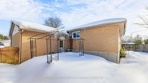 Photo 24 at 14 Lonsdale Place, Grove East, Barrie