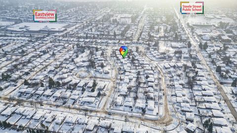 Photo 32 at 14 Lonsdale Place, Grove East, Barrie