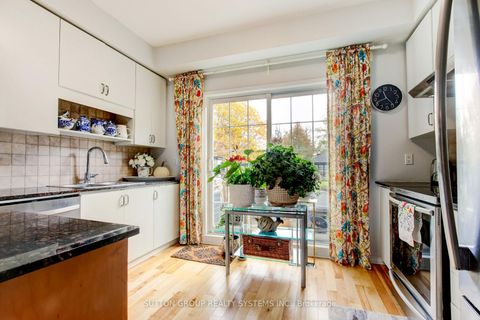 Photo 16 at 85 - 119b The Queensway, Swansea, Toronto