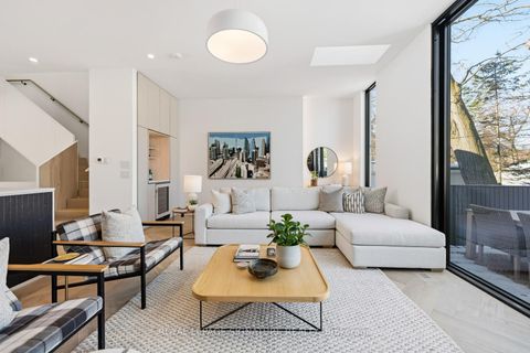 Photo 13 at 22 Duart Park Road, The Beaches, Toronto