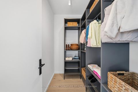 Photo 19 at 22 Duart Park Road, The Beaches, Toronto