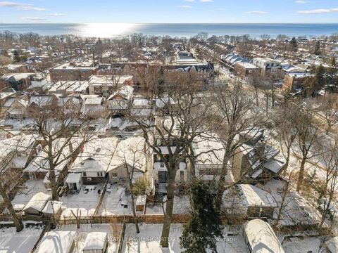 Photo 44 at 22 Duart Park Road, The Beaches, Toronto