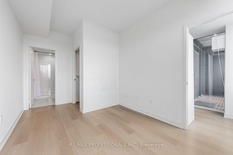 Photo 12 at 313 - 859 The Queensway, Queensway, Toronto