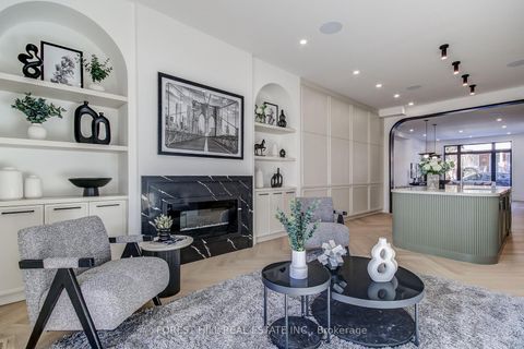 Photo 13 at 21 Foxley Street, Bellwoods, Toronto