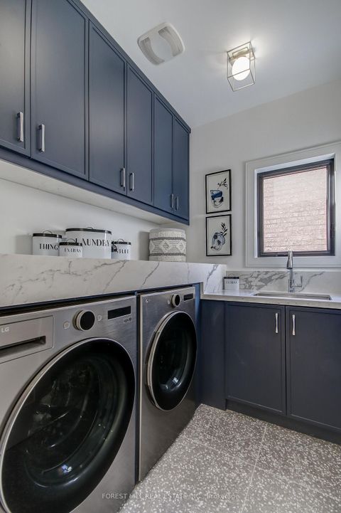 Photo 16 at 21 Foxley Street, Bellwoods, Toronto