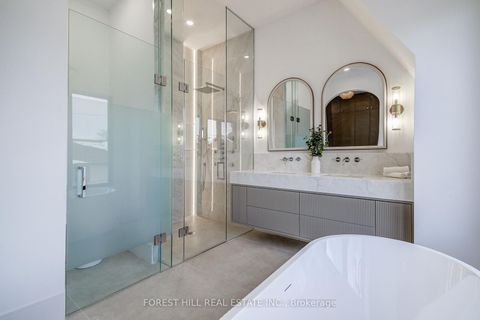 Photo 30 at 21 Foxley Street, Bellwoods, Toronto