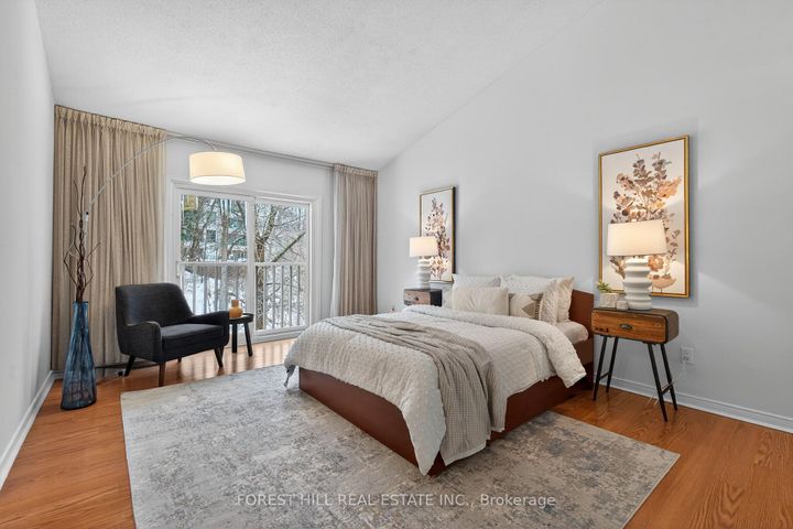 Photo 13 at 37 Rainbow Creek Way, Bayview Village, Toronto