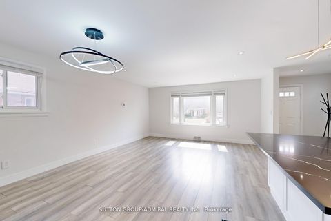 Photo 5 at 76 Ridgevale Drive, Lawrence, Toronto