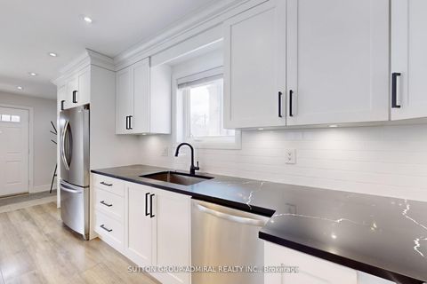 Photo 11 at 76 Ridgevale Drive, Lawrence, Toronto