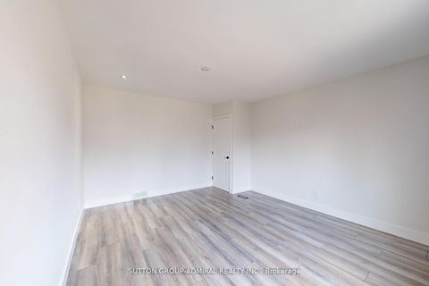 Photo 17 at 76 Ridgevale Drive, Lawrence, Toronto