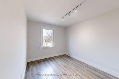 Photo 22 at 76 Ridgevale Drive, Lawrence, Toronto