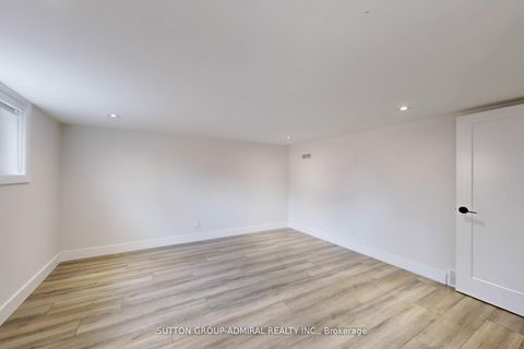 Photo 34 at 76 Ridgevale Drive, Lawrence, Toronto