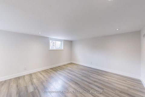 Photo 36 at 76 Ridgevale Drive, Lawrence, Toronto