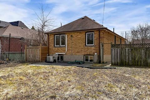 Photo 44 at 76 Ridgevale Drive, Lawrence, Toronto