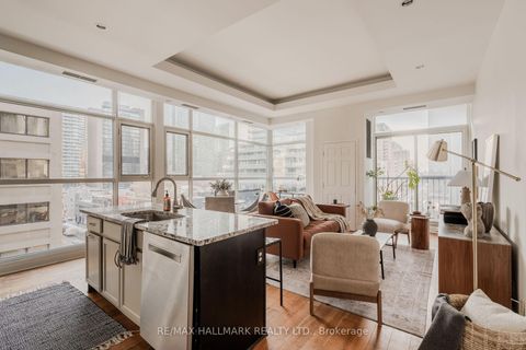 Photo 3 at 607 - 8 Wellesley Street E, Yonge Corridor, Toronto