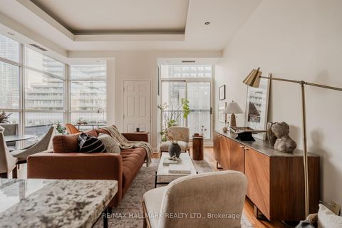 Photo 5 at 607 - 8 Wellesley Street E, Yonge Corridor, Toronto