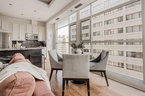 Photo 8 at 607 - 8 Wellesley Street E, Yonge Corridor, Toronto