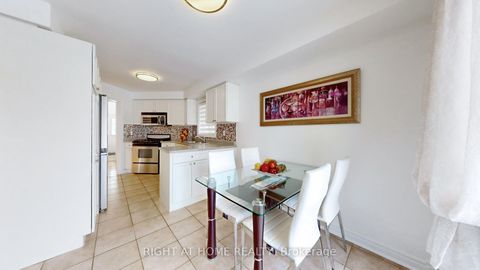 Photo 5 at 55 Hollybush Drive, Maple, Vaughan