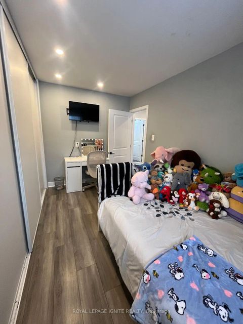 Photo 11 at 55 Dalrymple Drive, Smythe, Toronto
