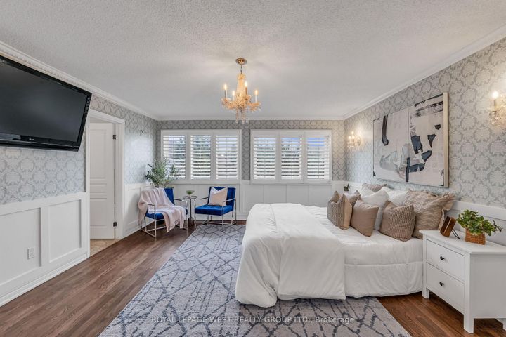 Photo 18 at 35 Playfair Court, Ancaster, Hamilton