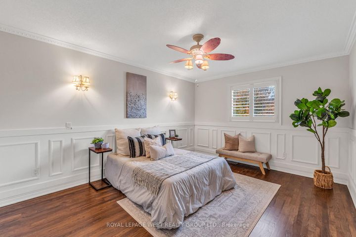 Photo 22 at 35 Playfair Court, Ancaster, Hamilton