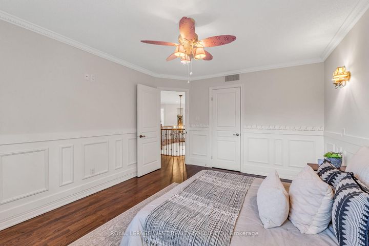 Photo 23 at 35 Playfair Court, Ancaster, Hamilton