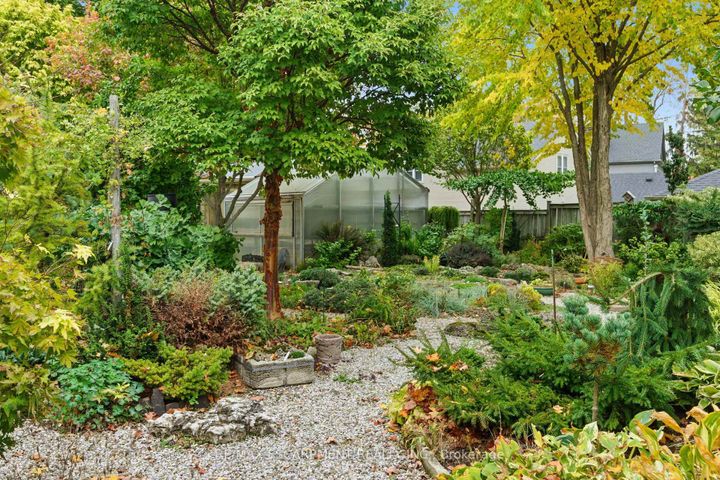 Photo 37 at 2 Union Street, Waterdown, Hamilton