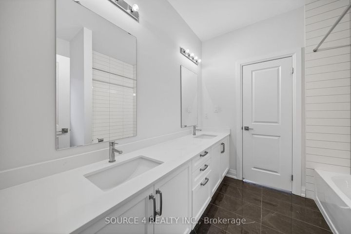 Photo 31 at 3 Speciosa Street, Oak Ridges, Richmond Hill