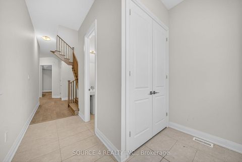 Photo 3 at 3 Speciosa Street, Oak Ridges, Richmond Hill