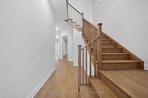 Photo 4 at 3 Speciosa Street, Oak Ridges, Richmond Hill