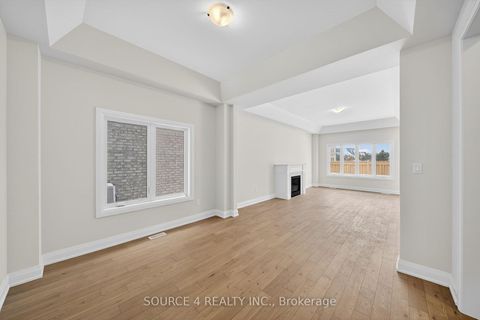 Photo 12 at 3 Speciosa Street, Oak Ridges, Richmond Hill