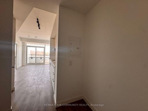 Photo 3 at 314 - 1050 Eastern Avenue, Coxwell, Toronto