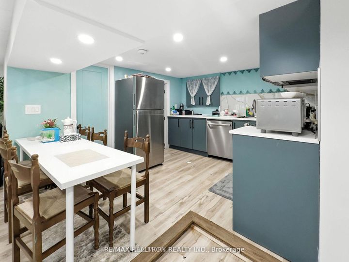 Photo 23 at 757 Srigley Street, College Manor, Newmarket