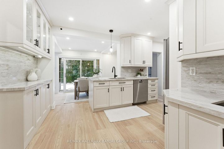 Photo 7 at 221 Richview Avenue, Forest Hill South, Toronto