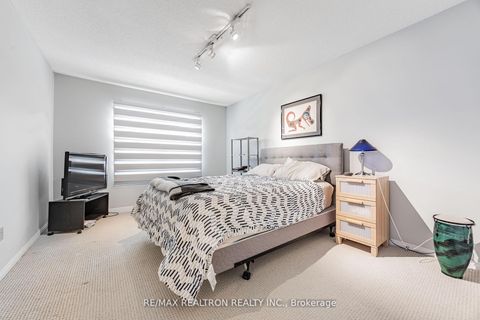 Photo 16 at 49 Janesville Road, Uplands, Vaughan